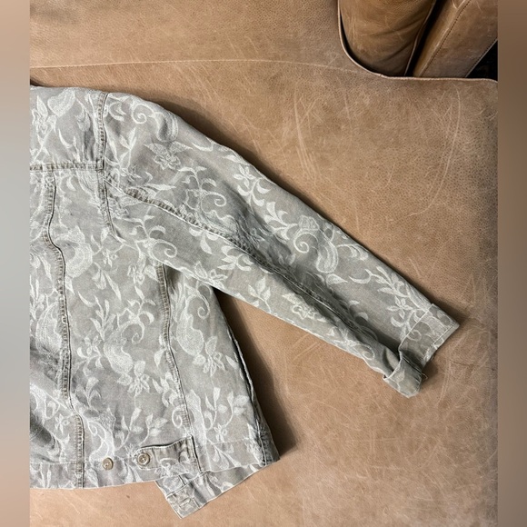 Denim & Co. Khaki Green Floral Jean Jacket Women’s Size Size Large - Picture 7 of 7